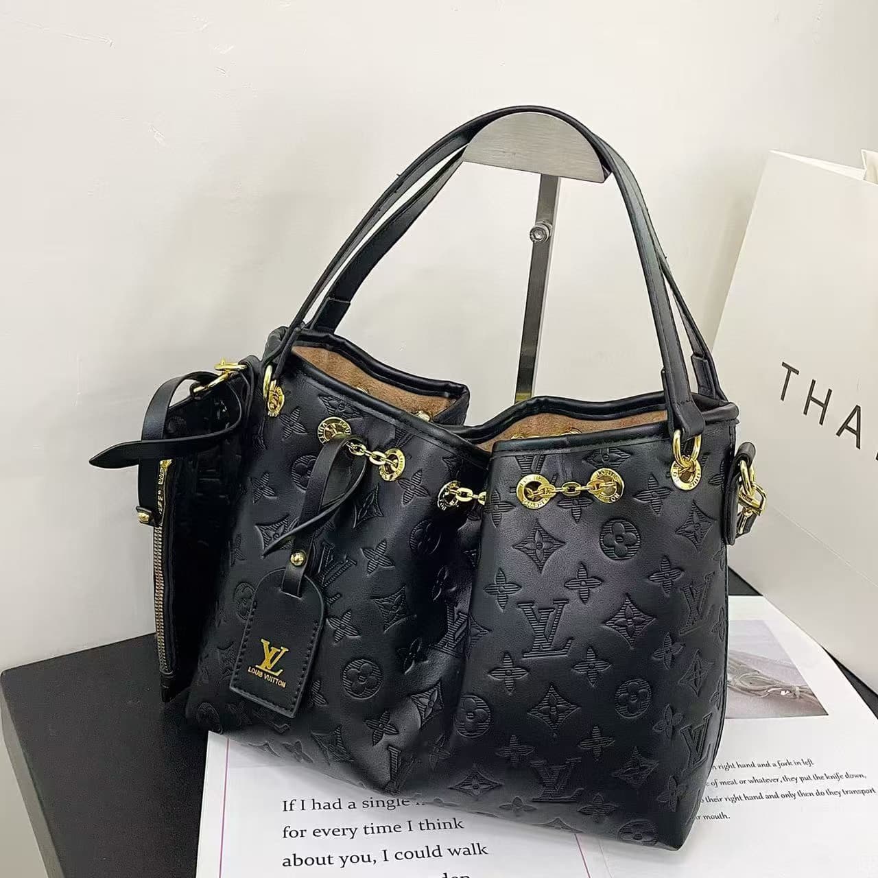 Sac bandoulière style 2026, simple et tendance, nouveau sac seau polyvalent, sac femme grande capacité, best-seller !