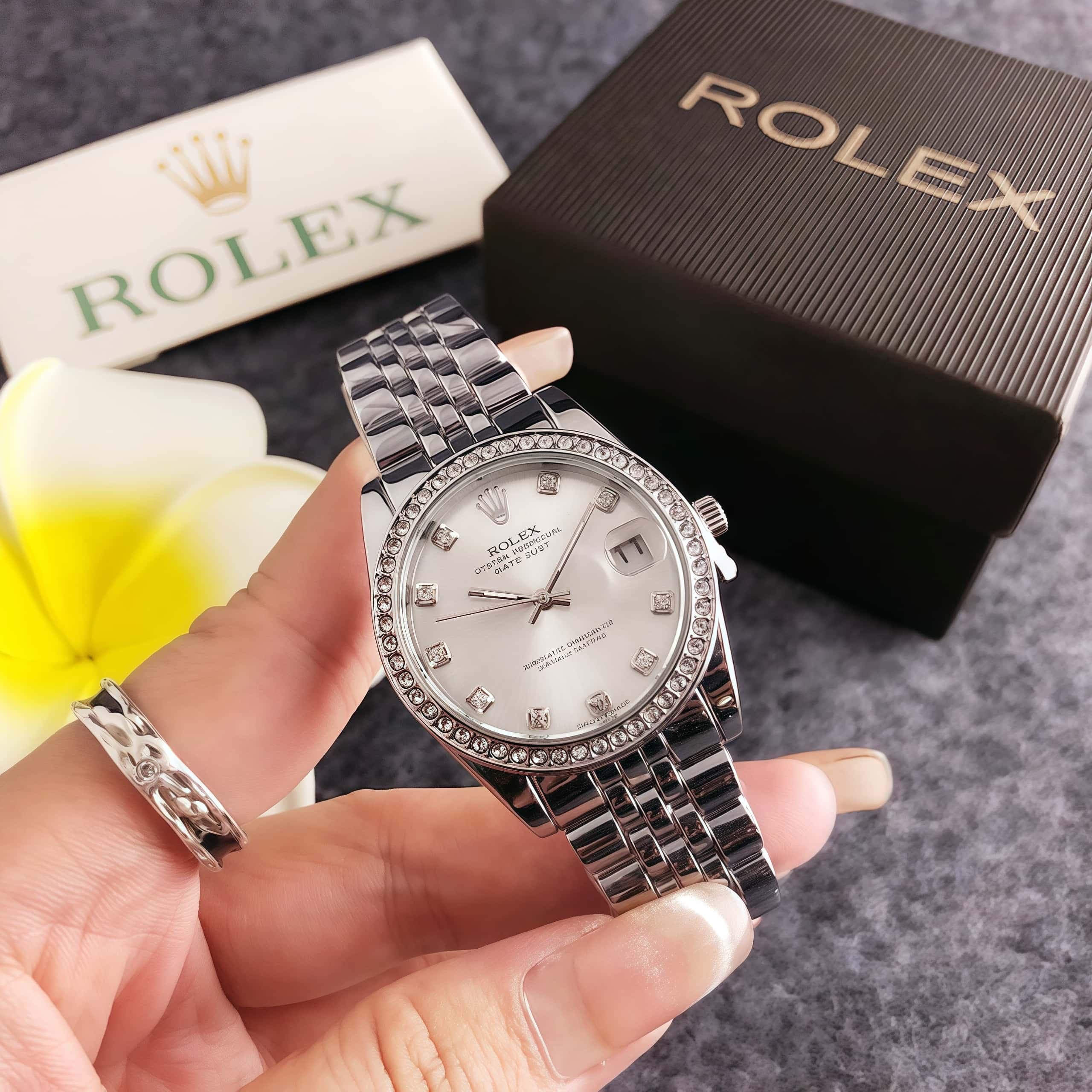 Montre de luxe Datejust pour femme, mouvement à quartz haut de gamme, bracelet en acier, cadeau idéal pour les fêtes et les anniversaires.