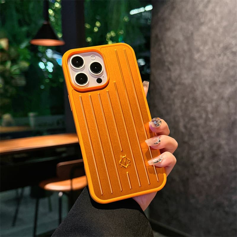 Étui en alliage d'aluminium compatible avec iPhone 16 Pro Max, iPhone 15 et 14, protection intégrale tendance.