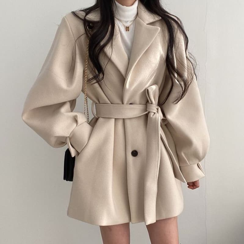 Women's Hepburn style fur coat women's new autumn and winter fashion retro French small long woolen coat