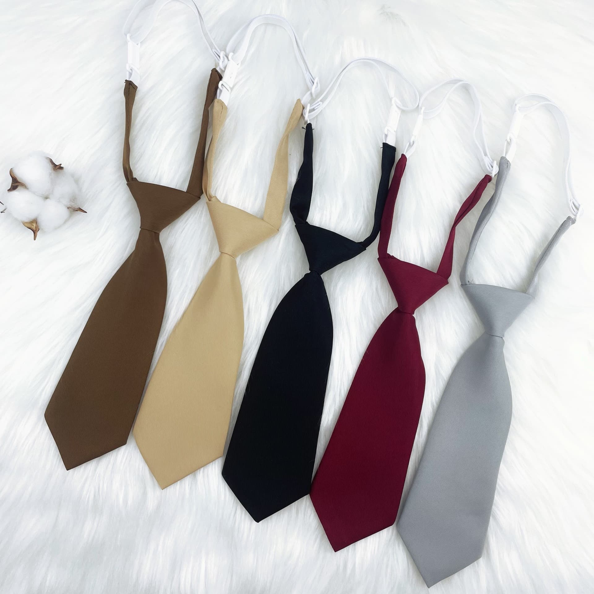 Ultra Short Small Tie For Women, Solid Color, Lazy Cute College Style, No Need To Tie, Striped Brown, Kindergarten Boys