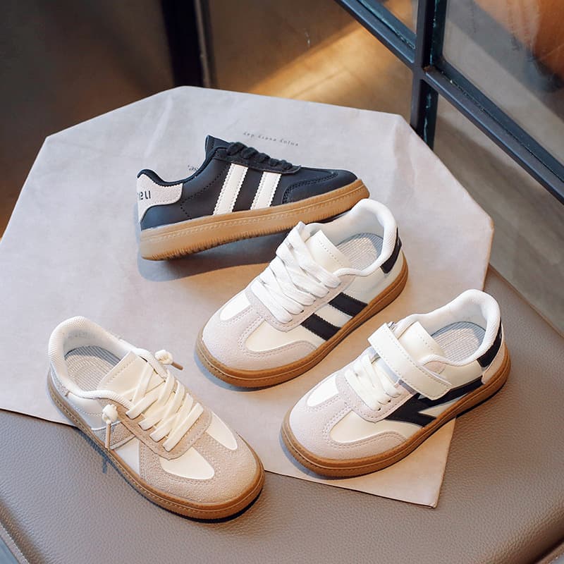 Children's Shoes Spring And Autumn New Black And White Sneakers For Boys And Girls Casual Non Slip Soft Soled Sports Shoes