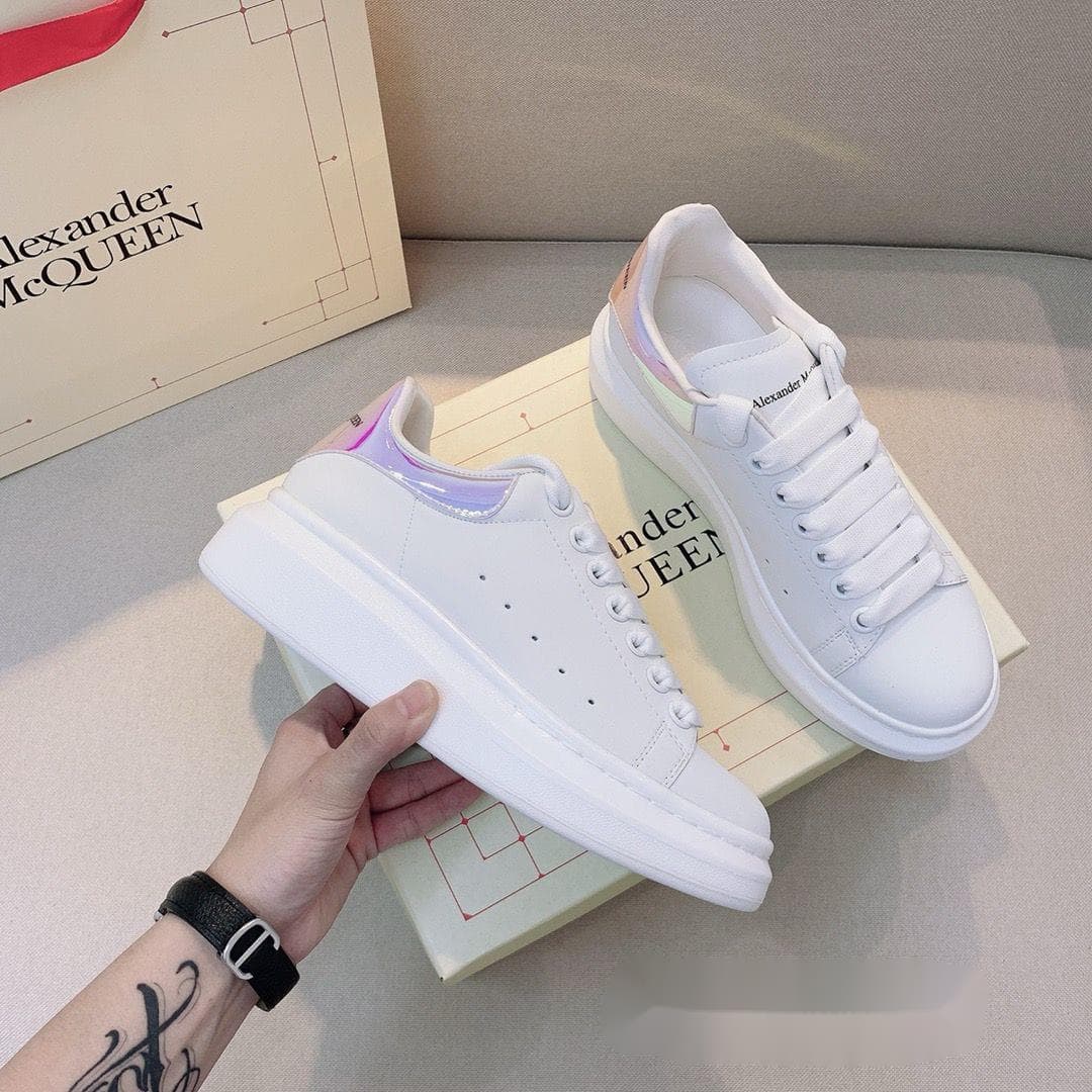 Baskets blanches tendance style coréen 2025, nouveauté pour hommes et femmes, plateforme polyvalente à semelle épaisse pour gagner en hauteur