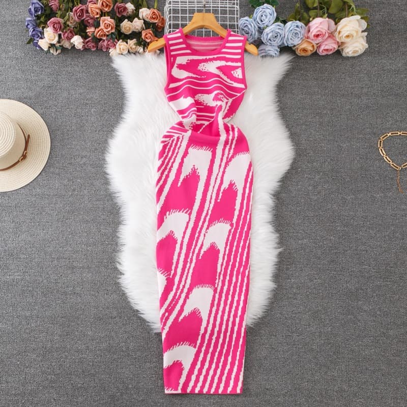 Robe moulante rayée extensible pour femme, sans manches, taille haute, coupe ajustée, style midi, tendance, sexy et décontractée, idéale pour l'été.