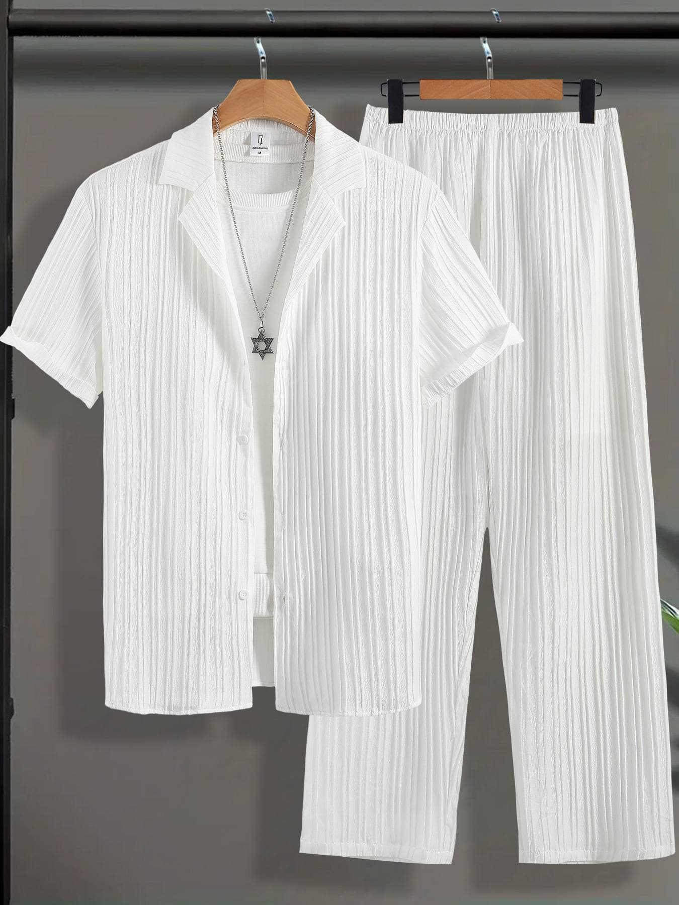 ​​Men's Stylish Shiny Black Button-Down Shirt & 5-Inch Shorts Set – Polyester Casual Two-Piece Outfit​​