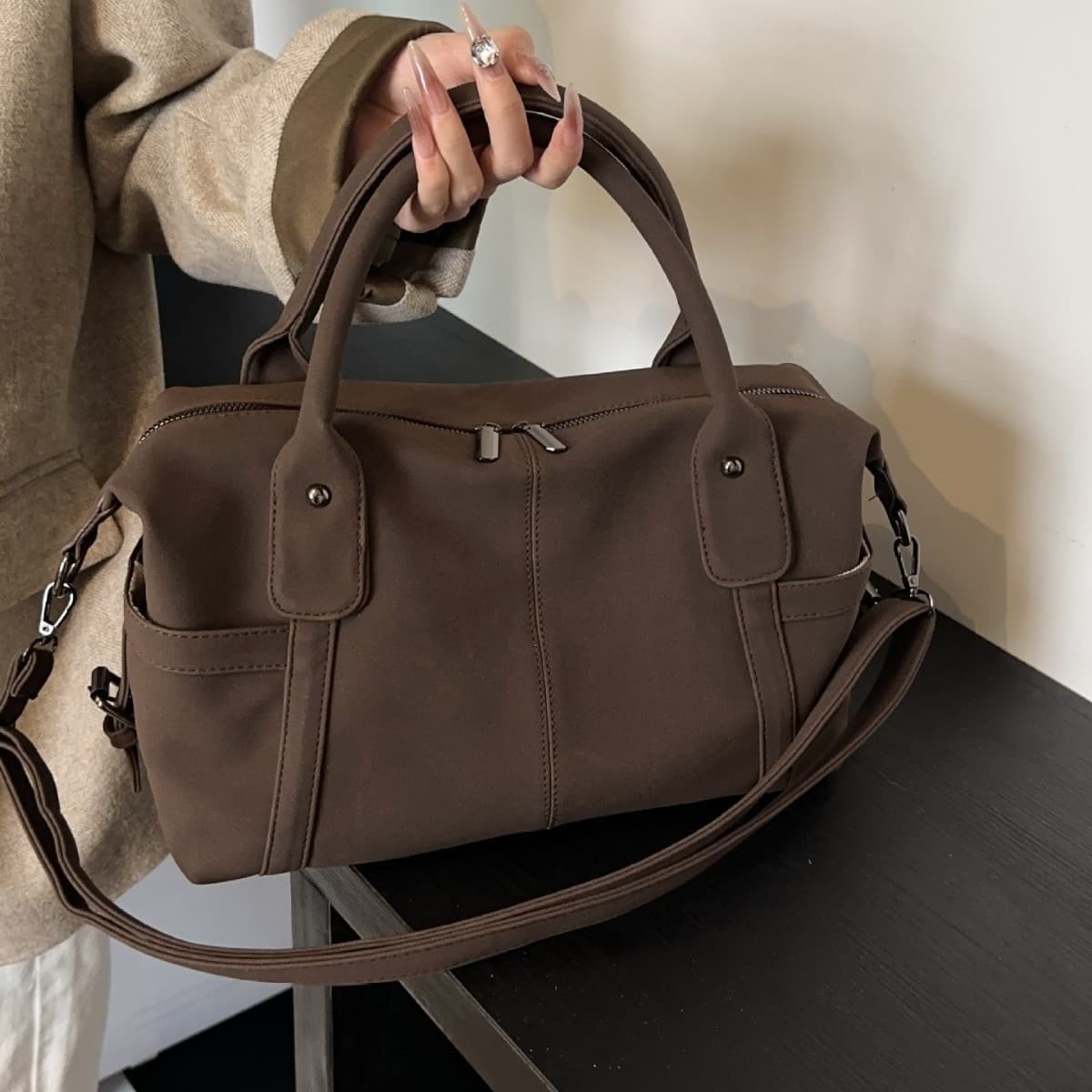 Tote Women 2024 Winter New Fashion Matte Shoulder Large Capacity Commuter Crossbody Bag