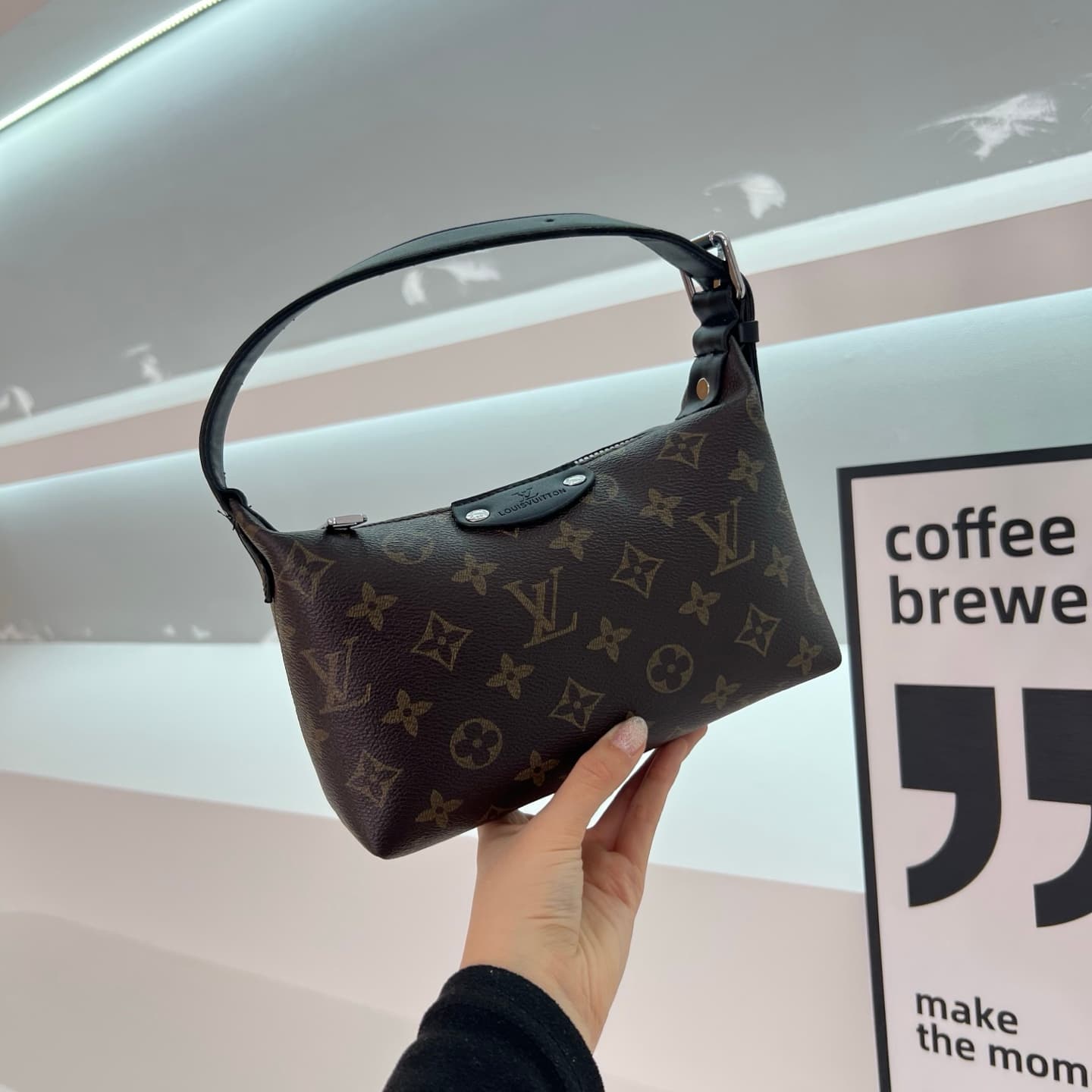 Sac hobo structuré à monogramme pour femme - Mini sac bandoulière d'inspiration vintage, 20 x 6 x 13 cm