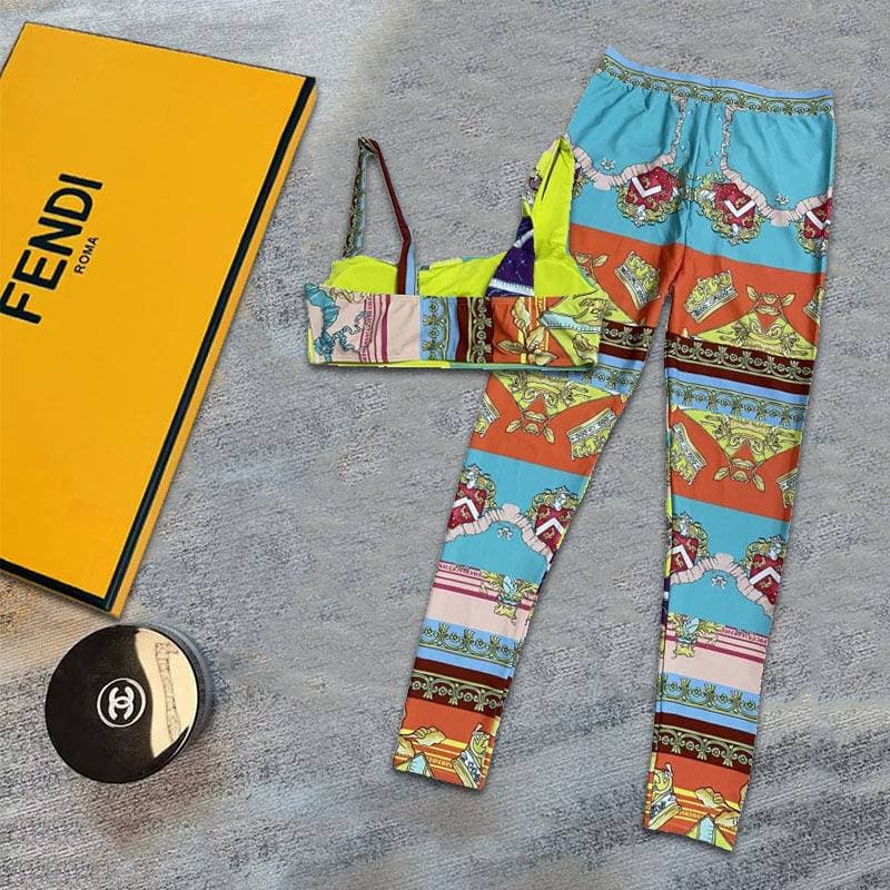 Soutien-gorge et legging de sport à imprimé baroque vibrant, tenue d'entraînement douce et extensible