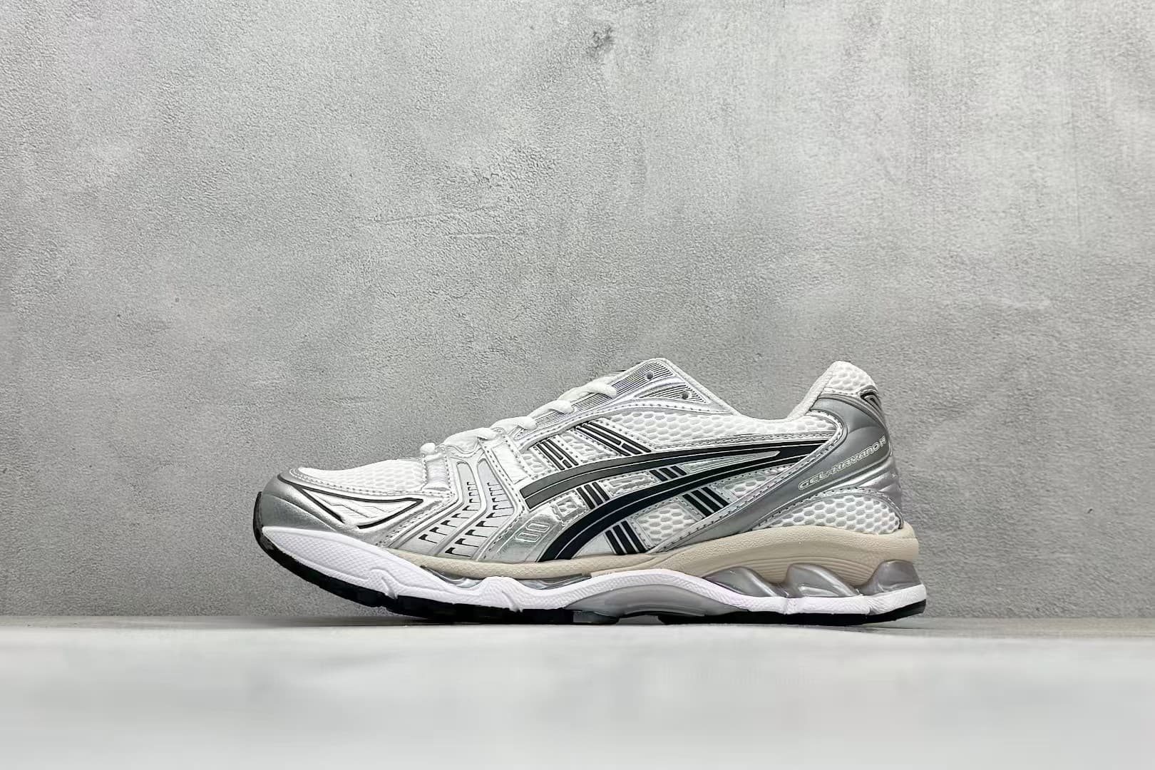 Chaussures de course professionnelles respirantes Asics Gel Kayano 14 pour le sport et les loisirs, 1203A537-110