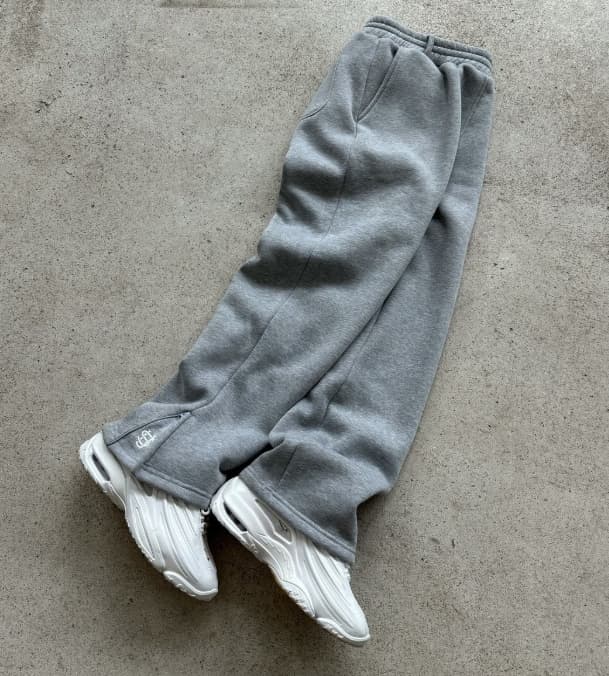 Men's & Women's Y2K Streetwear Pants - Loose Fit Small Logo Embroidery Casual Trousers (Black/Beige/Gray)​