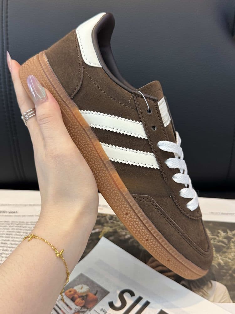 Baskets de style rétro sexy à imprimé léopard style militaire allemand