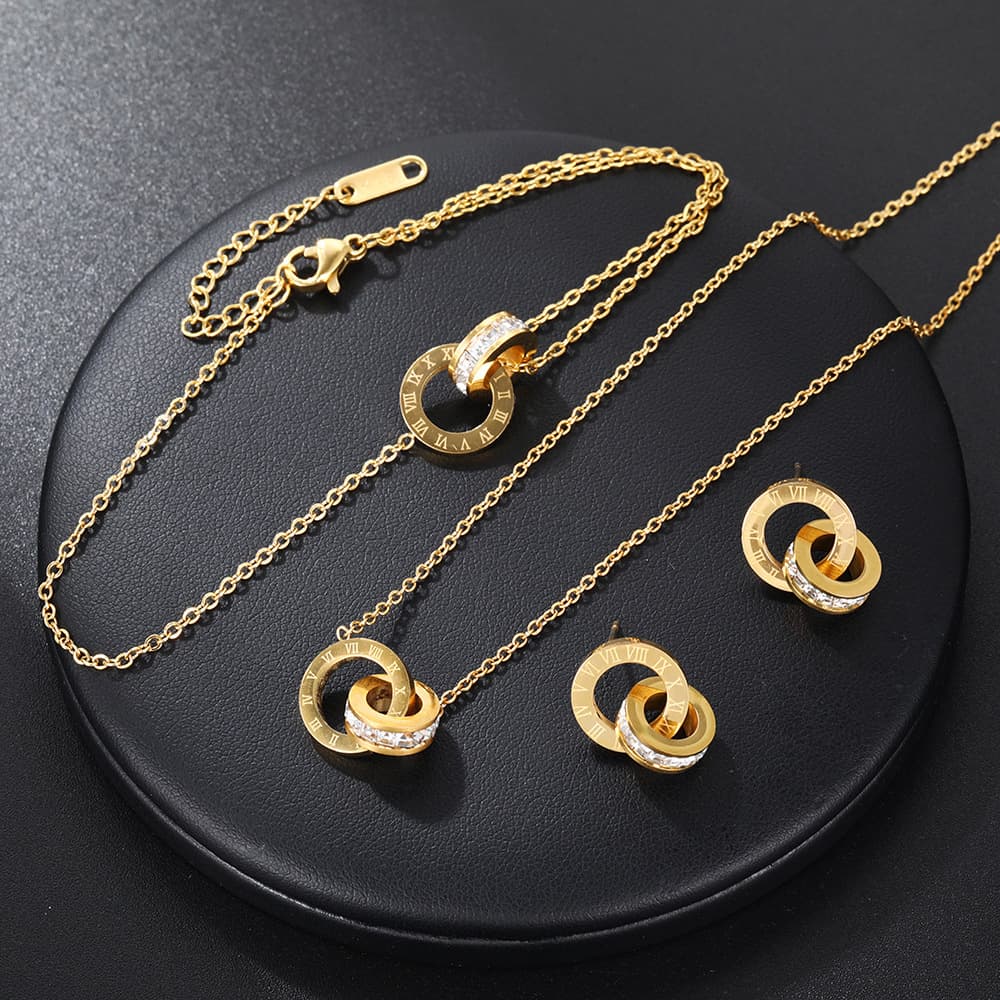 Interlocking Roman Double Ring Titanium Steel Necklace For Women, Non-Fading Geometric Personality Versatile