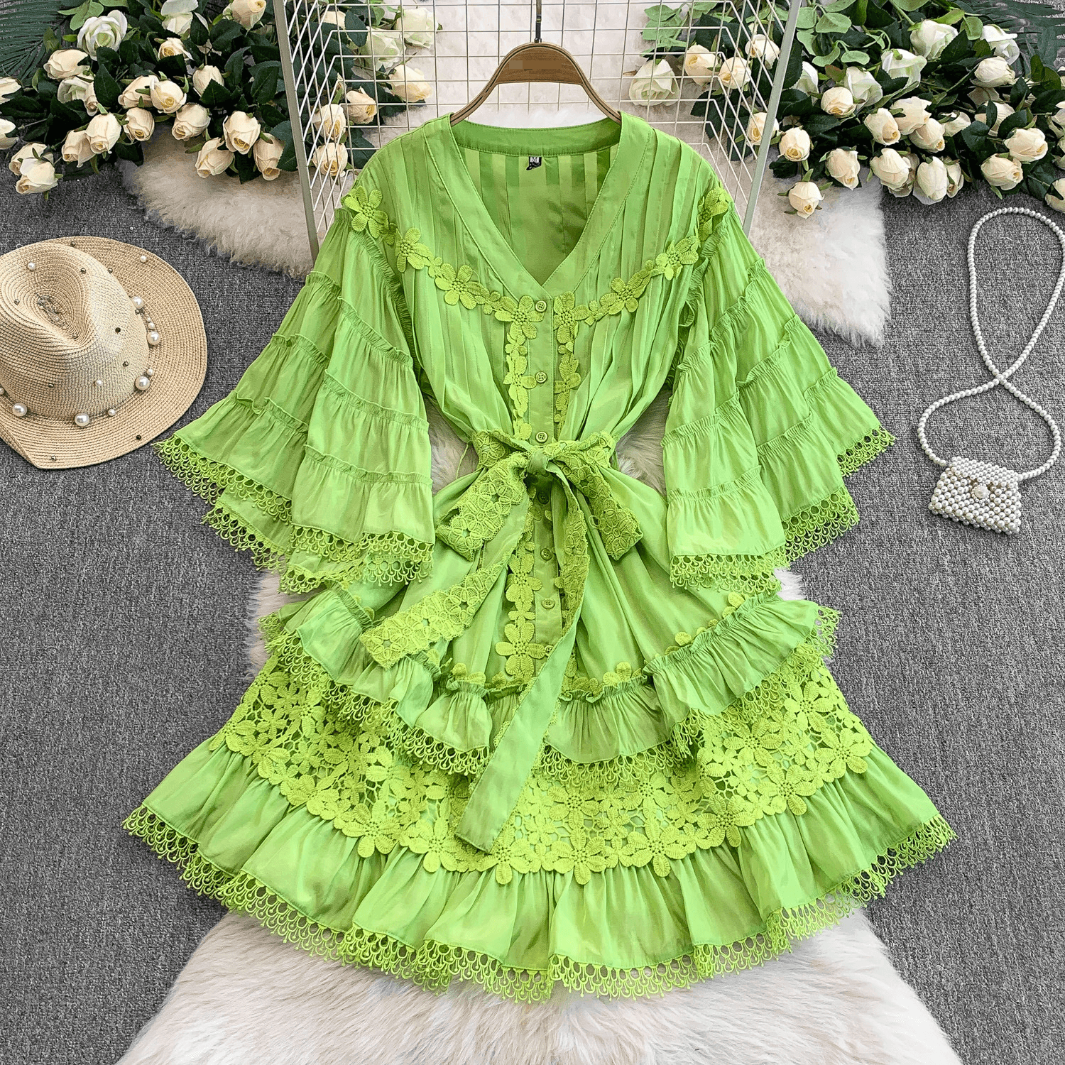 Women's Clothing Lady Retro Style Lace Splicing V Neck Trumpet Sleeve Dress Female High End Waist Slim Cake Skirt