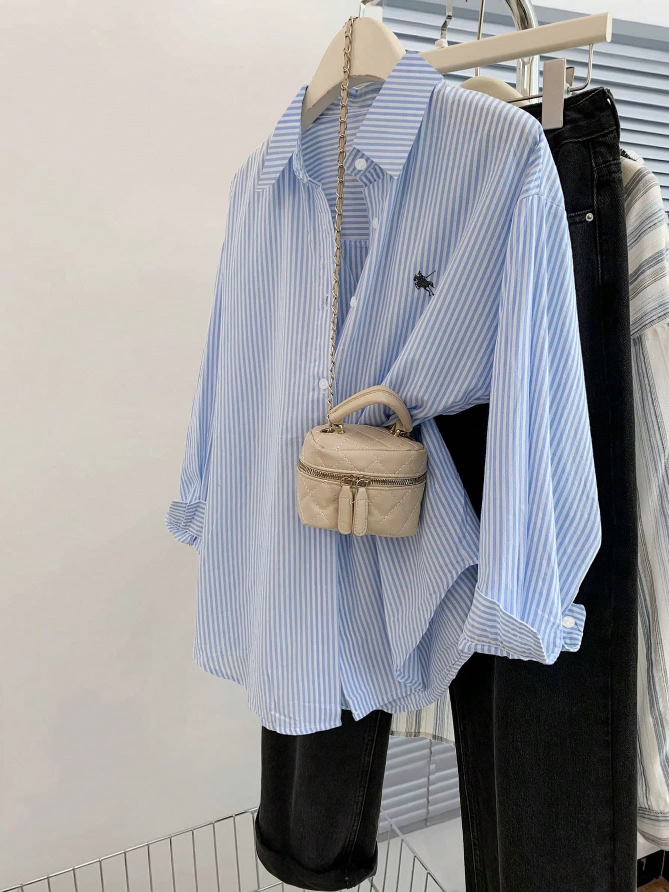 Blue striped back hollow slit drawstring strap design mid-sleeve loose shirt