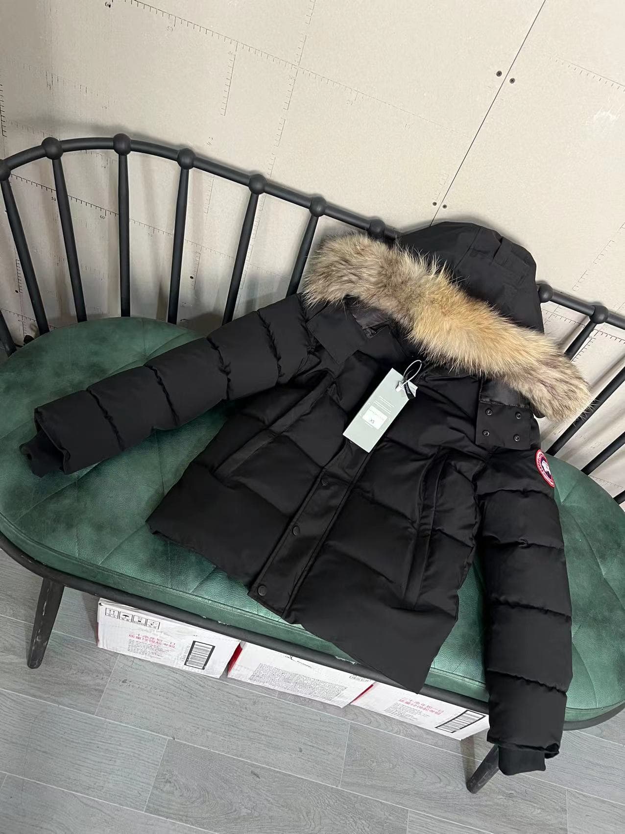 Doudoune de haute qualité pour l'hiver 2024, double face coupe-vent et chaude, à la mode et polyvalente, avec des détails exquis