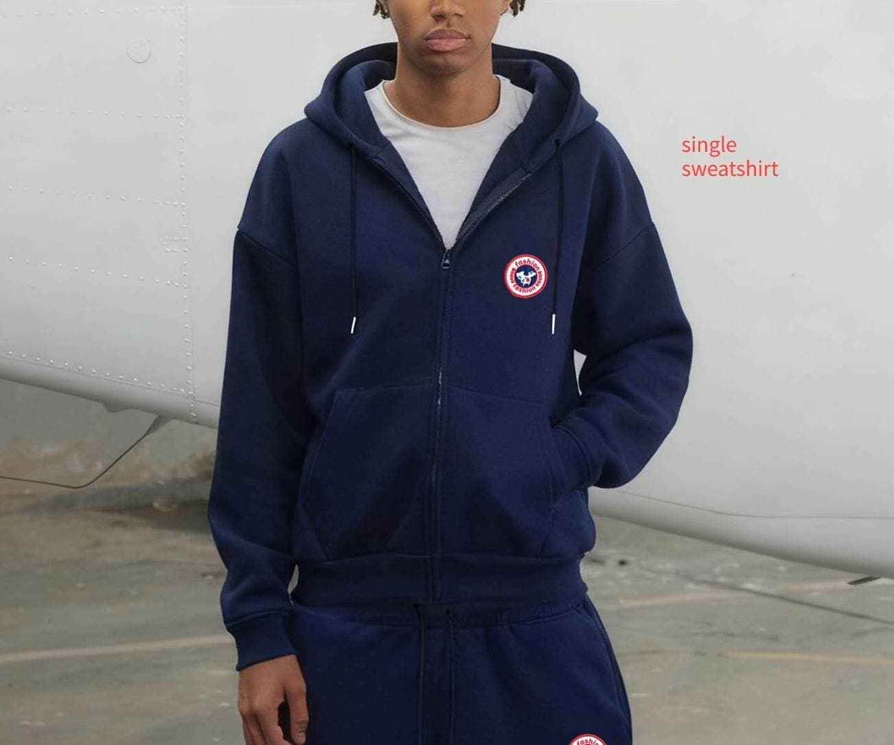 Sweat à capuche 2026 avec motif imprimé et cordon de serrage, style carte du monde, ensemble tendance 2026.