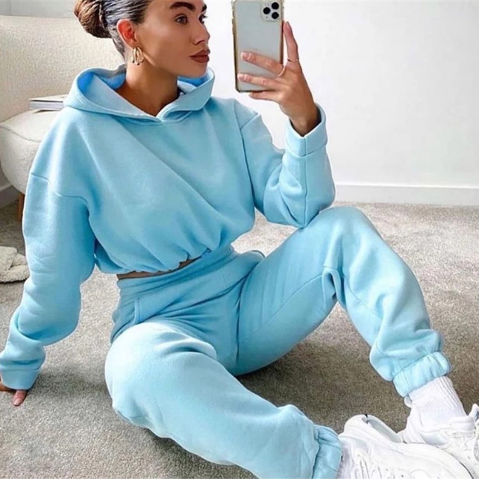 Fashion long-sleeved sports and leisure suit two-piece set for women