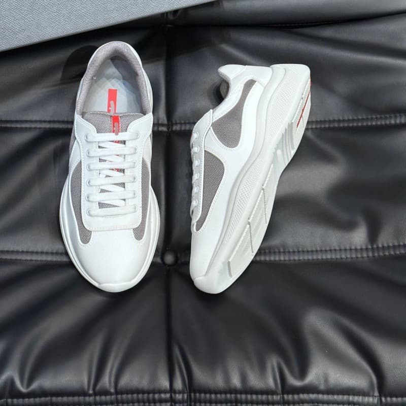 Baskets décontractées en toile patchwork de cuir de vache haut de gamme pour hommes, respirantes et à lacets, chaussures tendance de Guangzhou