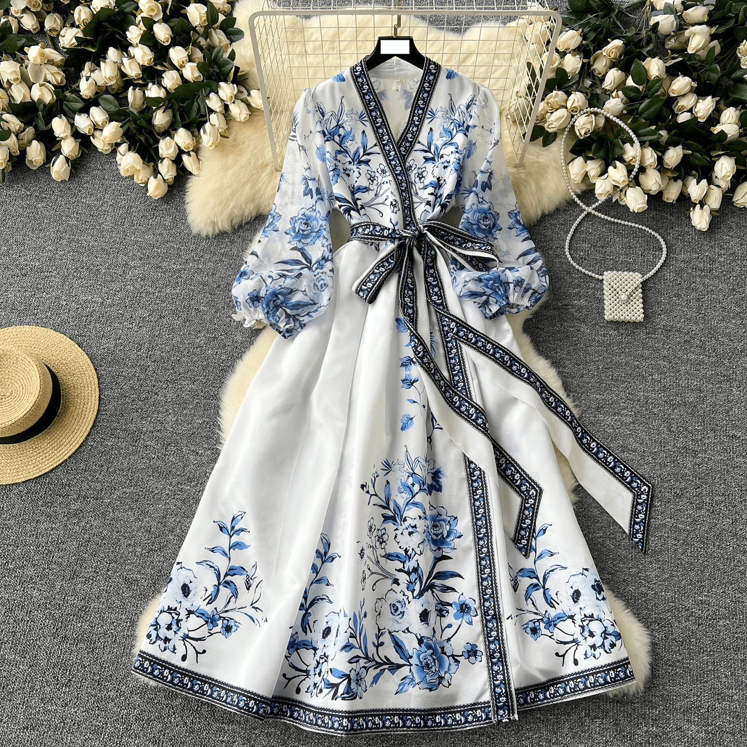 Women's clothing retro palace style printed dress for women, designed with waist straps, V-neck, lantern long sleeves and knee-length dress