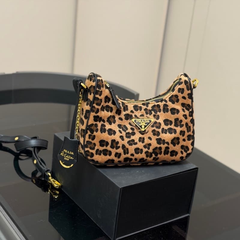 Nouveau sac bandoulière tendance à imprimé léopard rétro color-block - Sac en forme de croissant, porté sous le bras, polyvalent et élégant