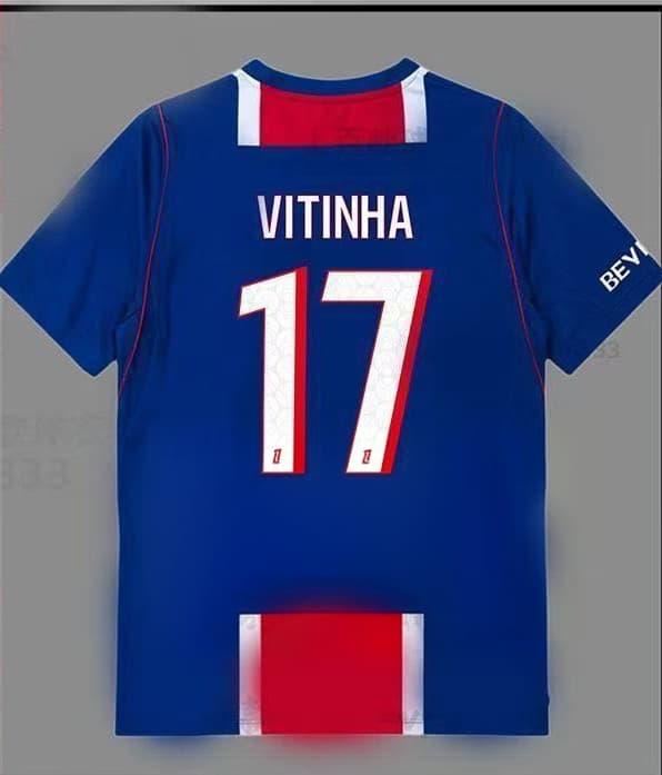 Maillot homme du Paris Saint-Germain (PSG) pour la nouvelle saison 2627