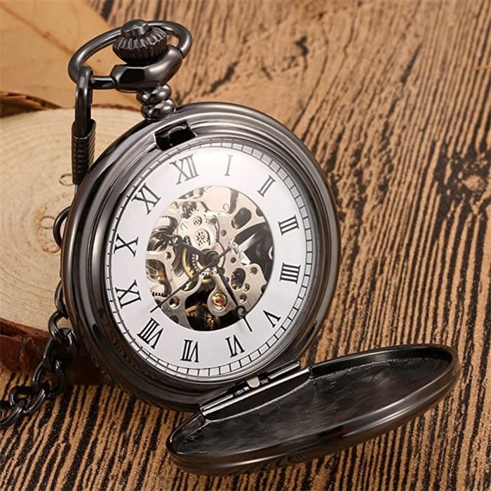 Vintage clamshell small pocket watch men and women students pendant pointer necklace watch mechanical Roman nostalgic men's quartz watch