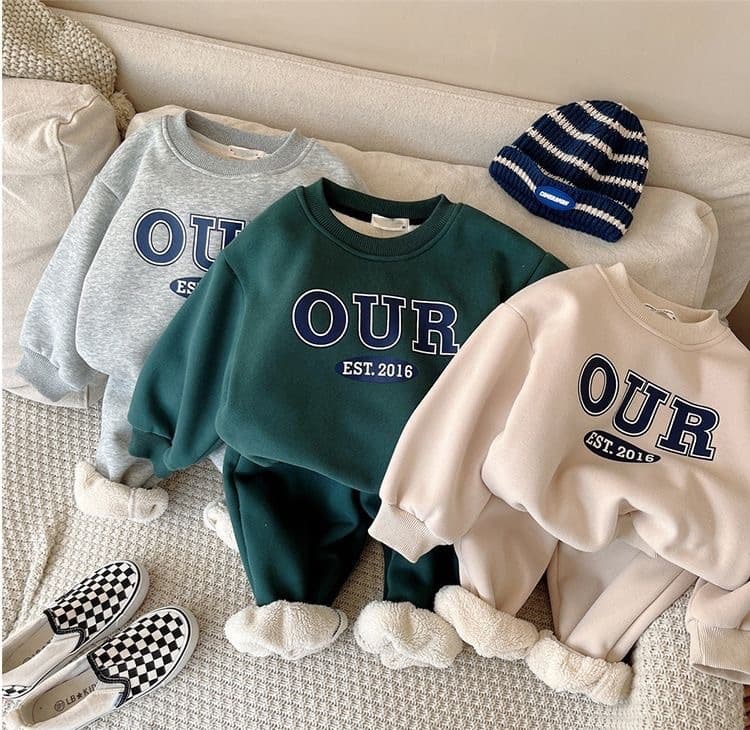 Children's clothing Children's round neck sweatshirt suit casual autumn and winter new suit long-sleeved letter thick sweatshirt suit trend