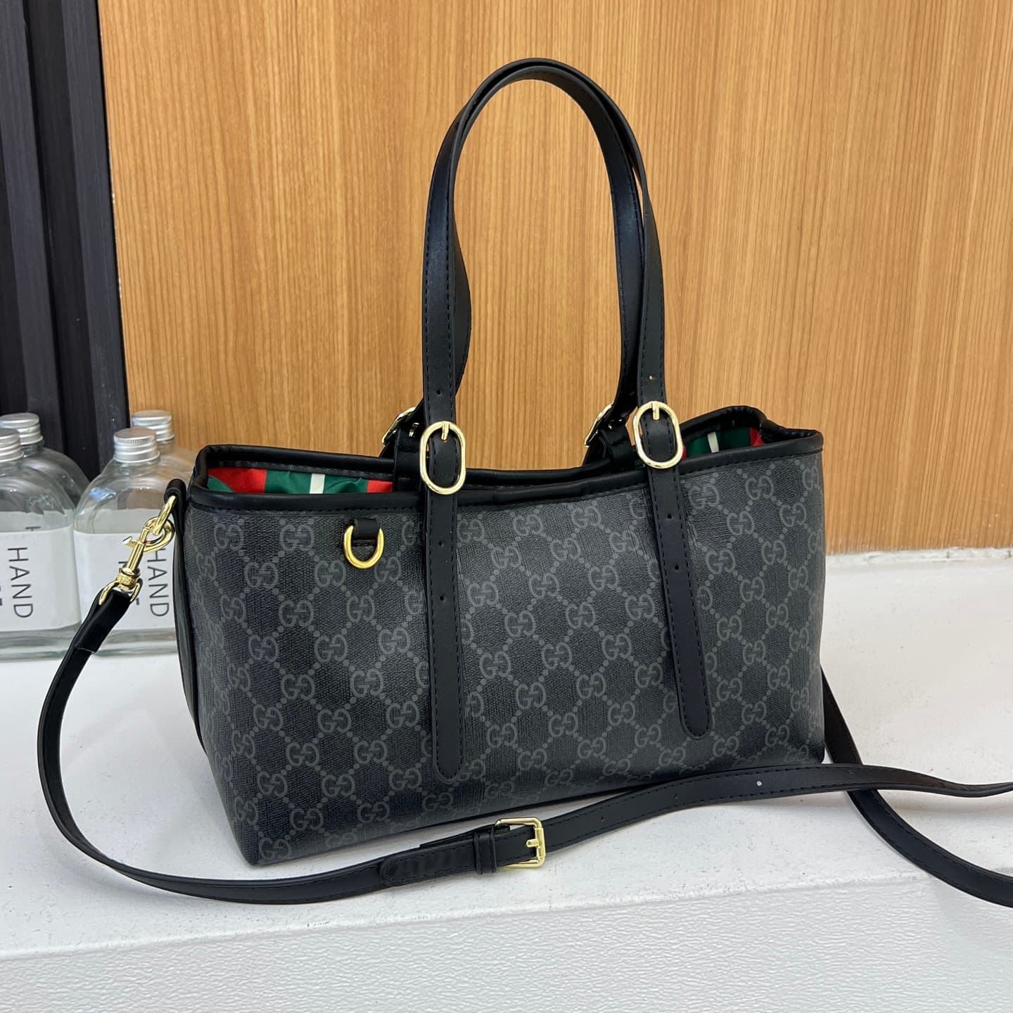 Sac cabas moyen à emblème GG, sac bandoulière, sac à main, sac seau, sac à bandoulière pour femme