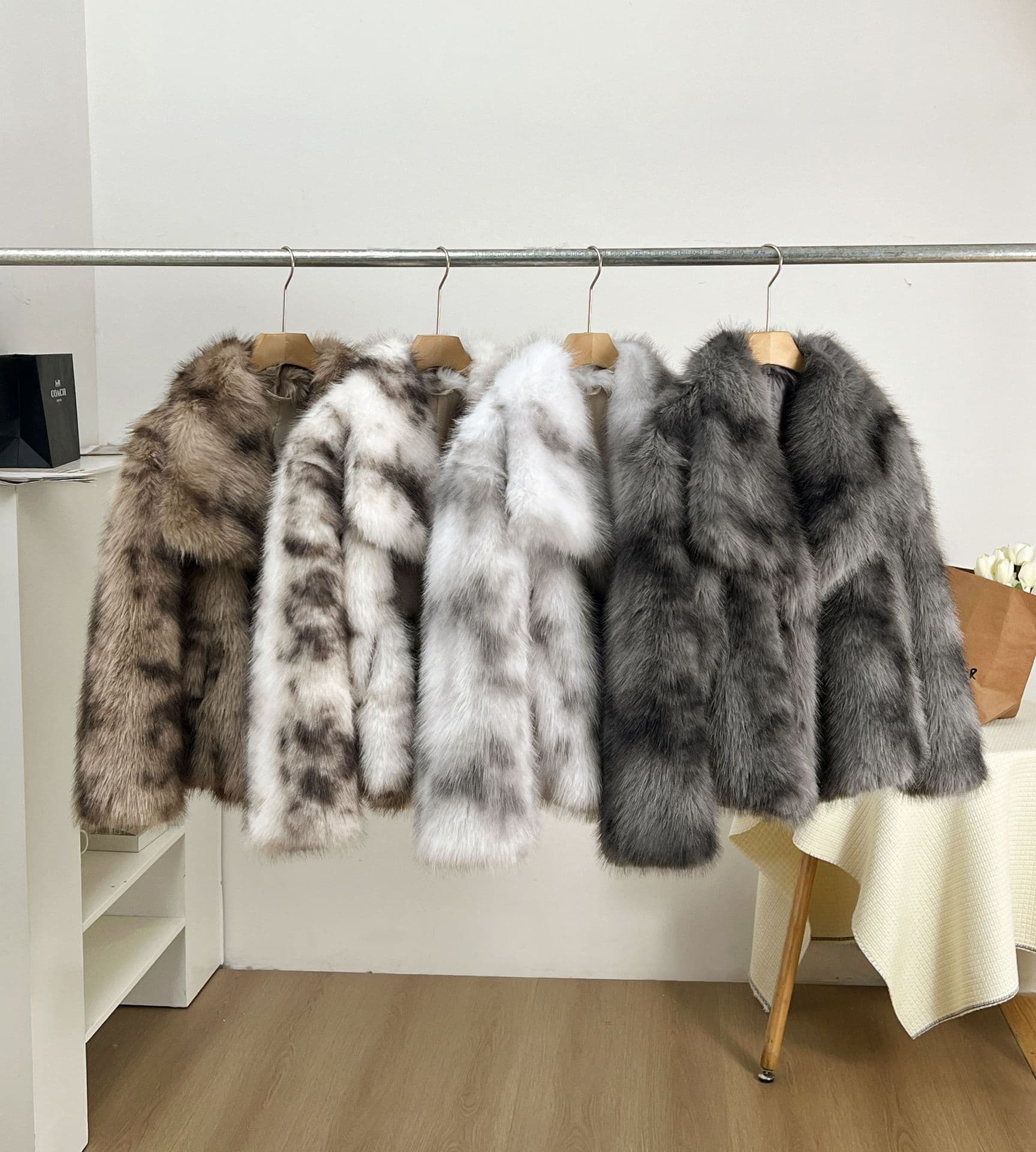 Women's Clothing Popular Fur Large Lapel Ladies Tops Large Size Fur Warm Temperament Socialite Loose Coat