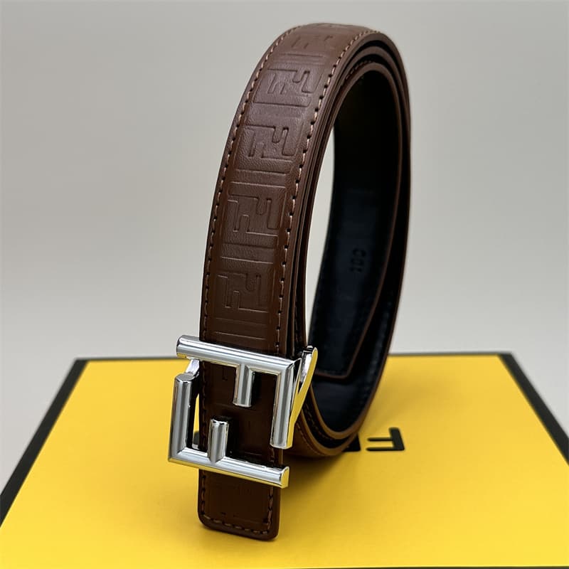 Ceintures de haute qualité Ceintures de luxe légères Tendance Mode Affaires Ceintures pour hommes et femmes