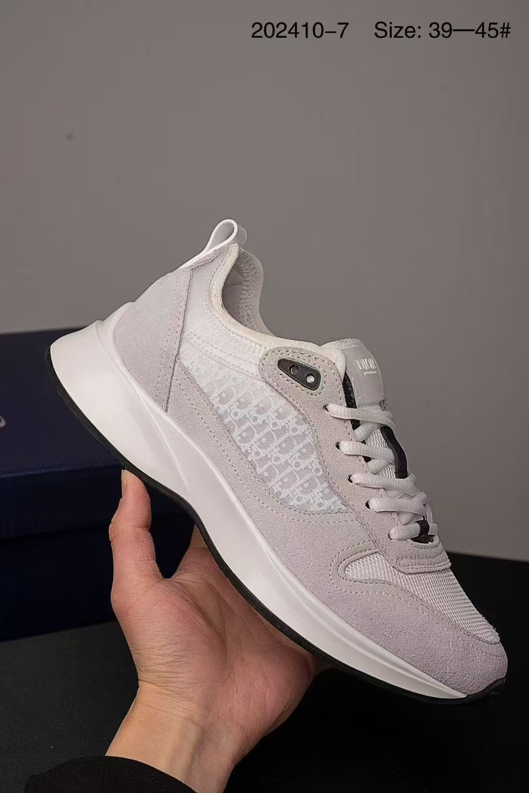 DoirB25 Chaussures de sport décontractées pour hommes avec logo lettre, chaussures de course basses à lacets, semelle épaisse et hauteur contrast