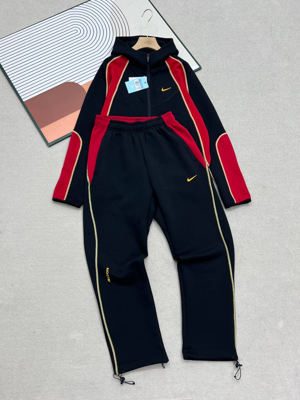Ensemble veste de sport et pantalon droit en maille patchwork TCH quatre couleurs de la marque Designer 26 Nk