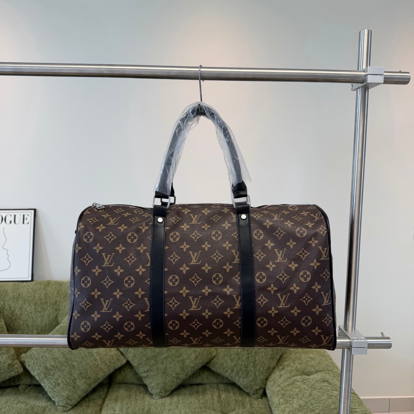 Sac de voyage Louis Vuitton unisexe classique à monogramme, grand format cylindrique, imprimé logo intégral