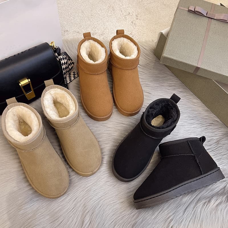 SHLIANG New Snow Boot Style Short Mini Winter Sheepskin Boots Women Waterproof Natural Wool Ankle Boots Fur Lined Ankle Warm Flat Shoes Y0072