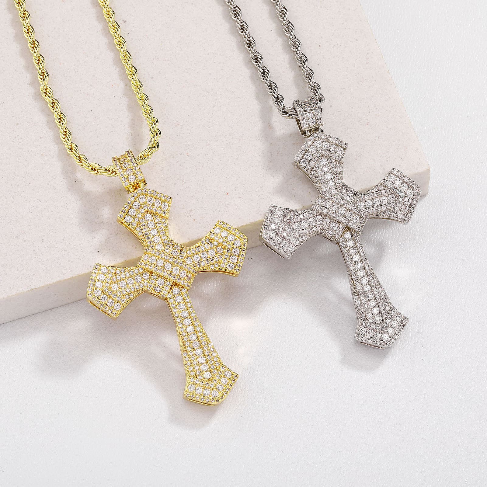 Men And Women's Jewelry Hip Hop Cross Pendant Necklace With Cubic Zirconia, Trendy Unisex Fashion Accessory, 24-Inch Twisted Chain In Gold Or Silver