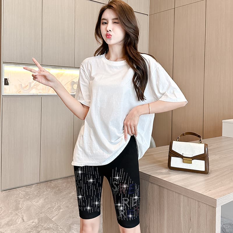 Women's Clothing New Fashionable Hot Diamond Tight Five Point Leggings Women's Summer Modal Shorts Casual Sports Cycling Pants