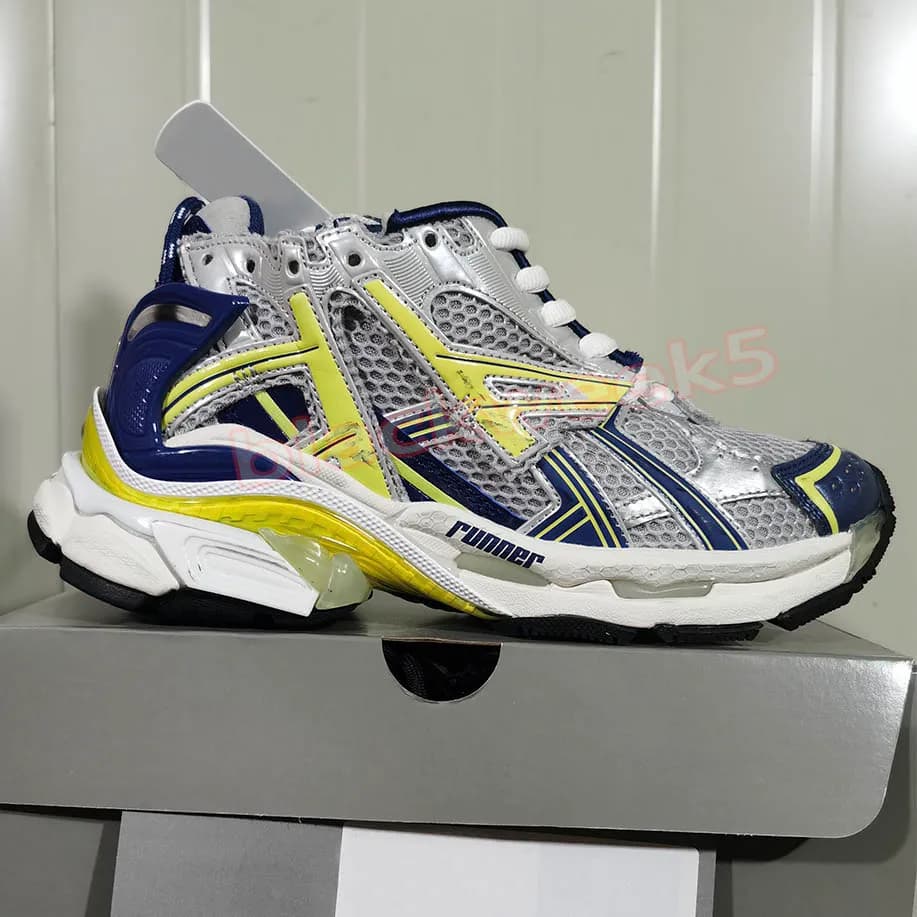 Piga Shoe Track 7.0 Runners Designer Casual Shoes Platform Brand Transmit Sense Hommes Femmes Graffiti Black Deconstruction
