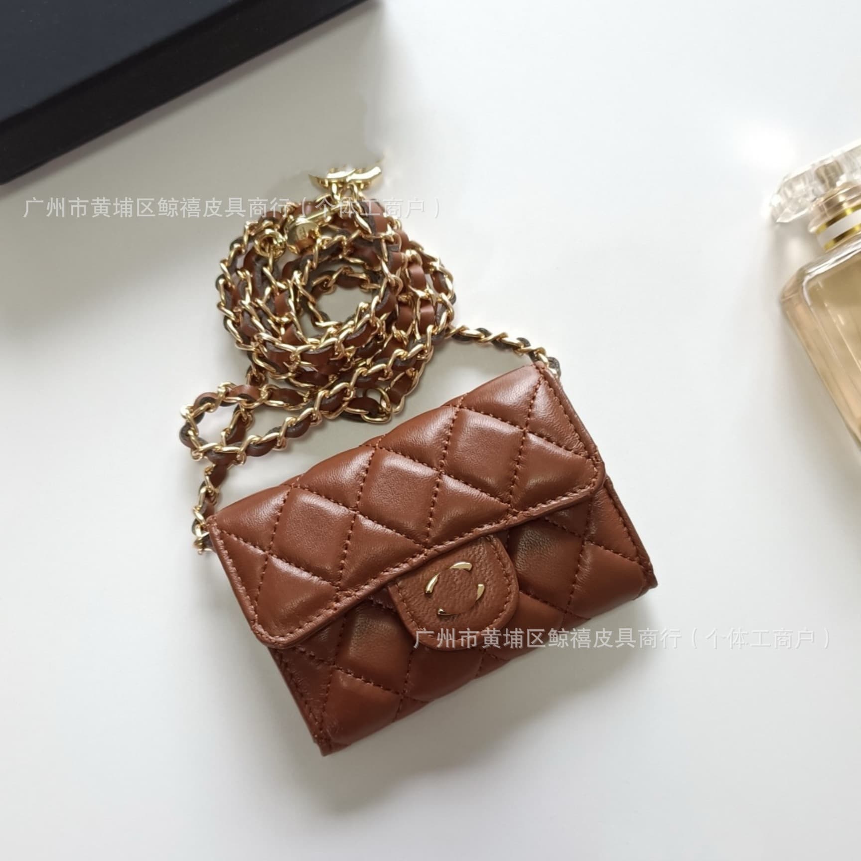 Porte-monnaie classique à rabat en cuir caviar, mini porte-cartes, sac banane matelassé, porte-cartes