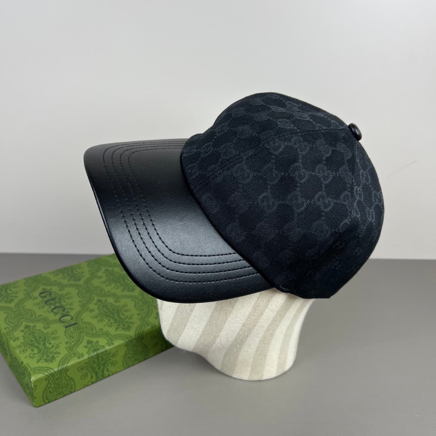 Casquette de baseball structurée et épurée, avec visière incurvée classique et coupe unisexe