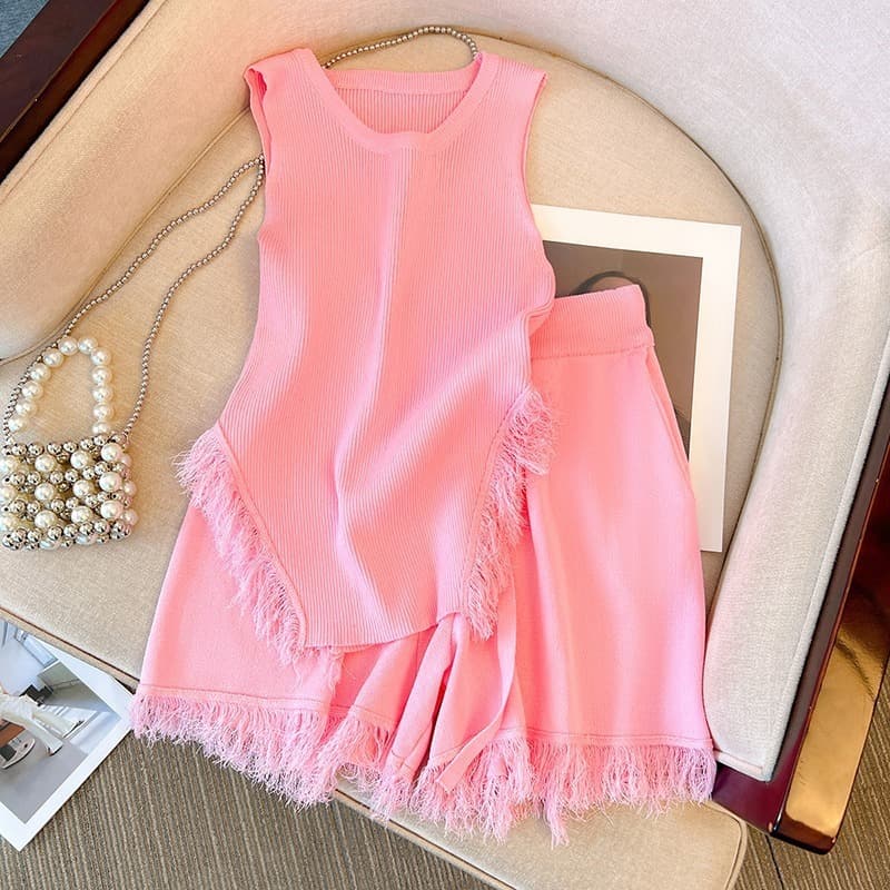 "French-Inspired Knit Camisole & High-Waist Shorts Set - Sweet & Spicy Style With Tassel Details (White/Pinkish, One Size Fits Most)"
