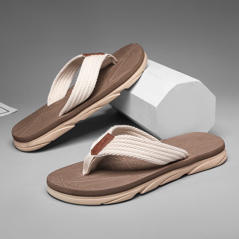 New Summer Flip-flops Men's Senior Sense Of Thick Bottom Clip Foot Anti-slip Wear-resistant Fashion Sandals