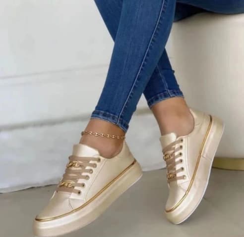 Women's Leather Chain Sports Wind Low Top Casual Shoes Thick Sole Front Lace-Up For Set Feet