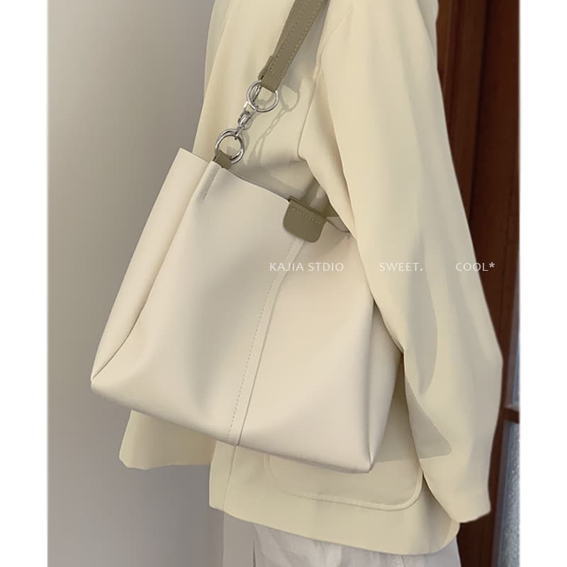 Large Capacity Women 2023 New Trendy Summer Tote Bag For College Students, One Shoulder Commuter Bag, Shopping