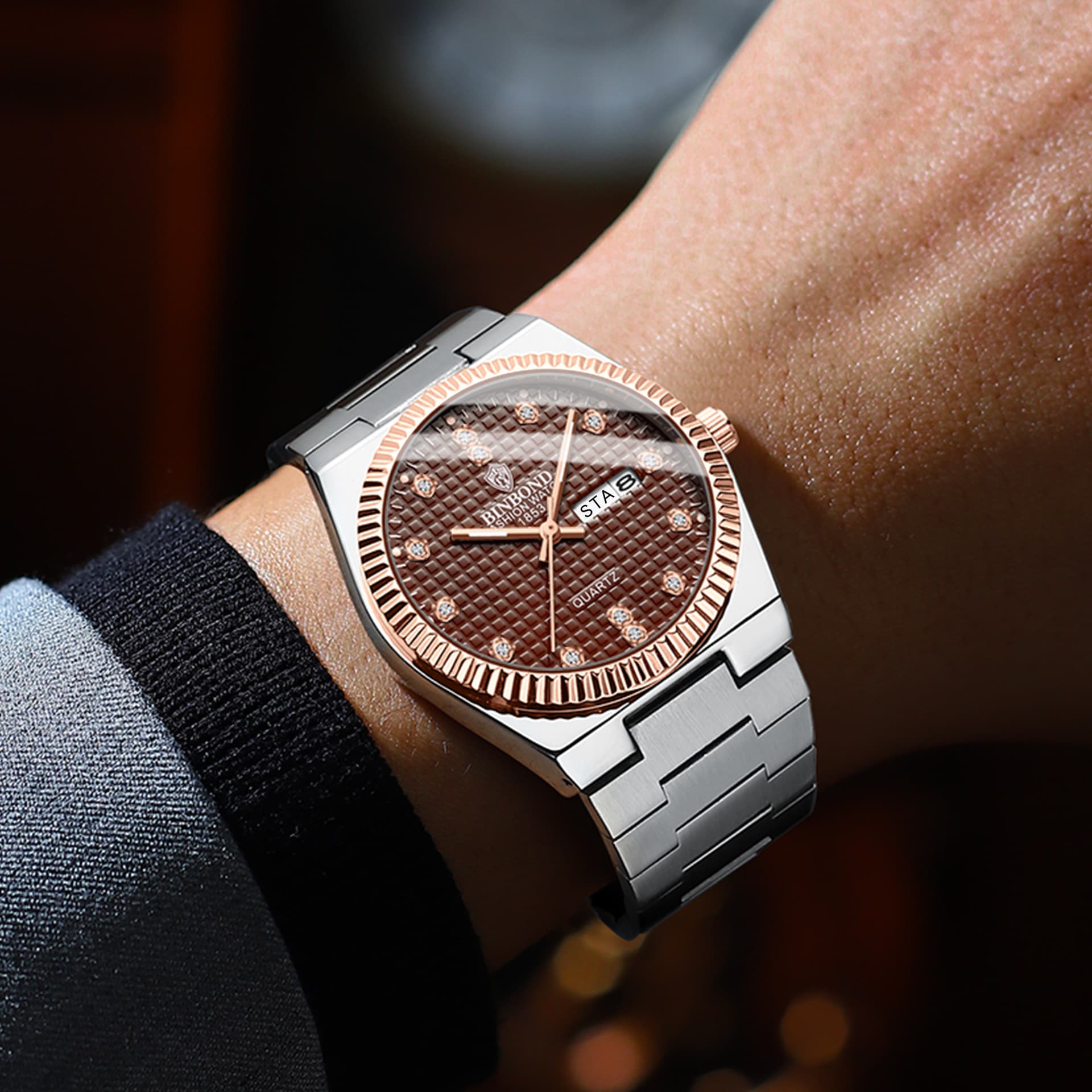 Montre homme ultra-fine avec aiguilles lumineuses et date – Design élégant en acier inoxydable, étanche et stylée pour le travail et les loisirs