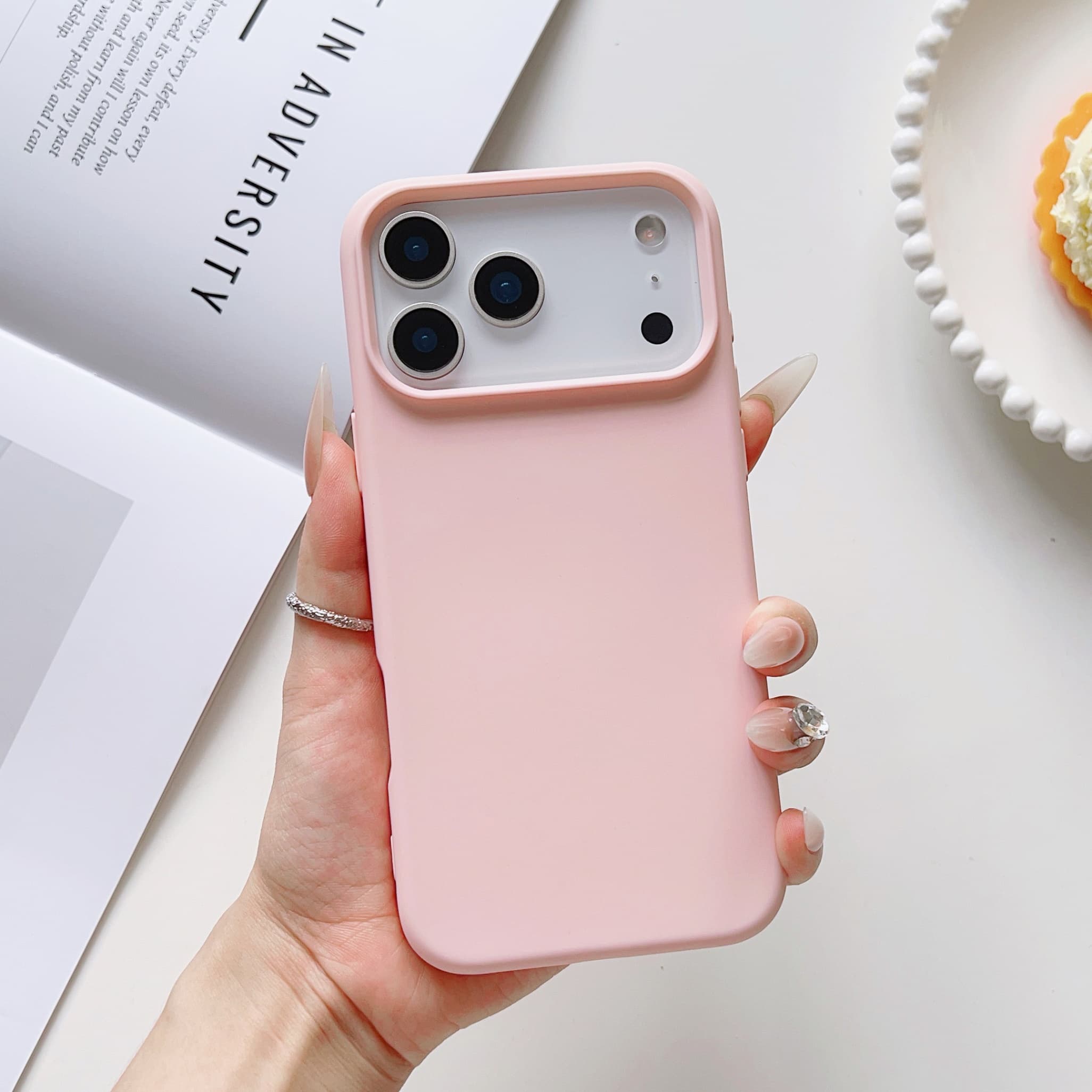 Coque de téléphone portable en silicone liquide de qualité supérieure, résistante à la saleté et compatible avec les modèles 17 Pro, 17 Pro M