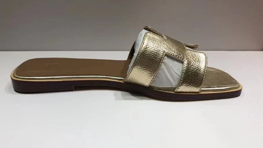 Sandales plates pour femmes, tongs