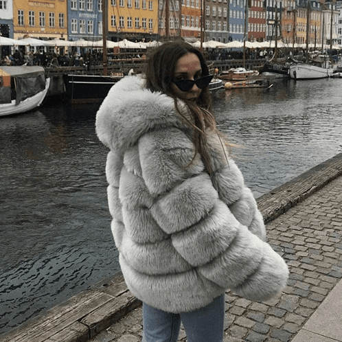 Women's Thick Warm Fur Coat Long Sleeve Hat Imitation Rabbit Fur Coat
