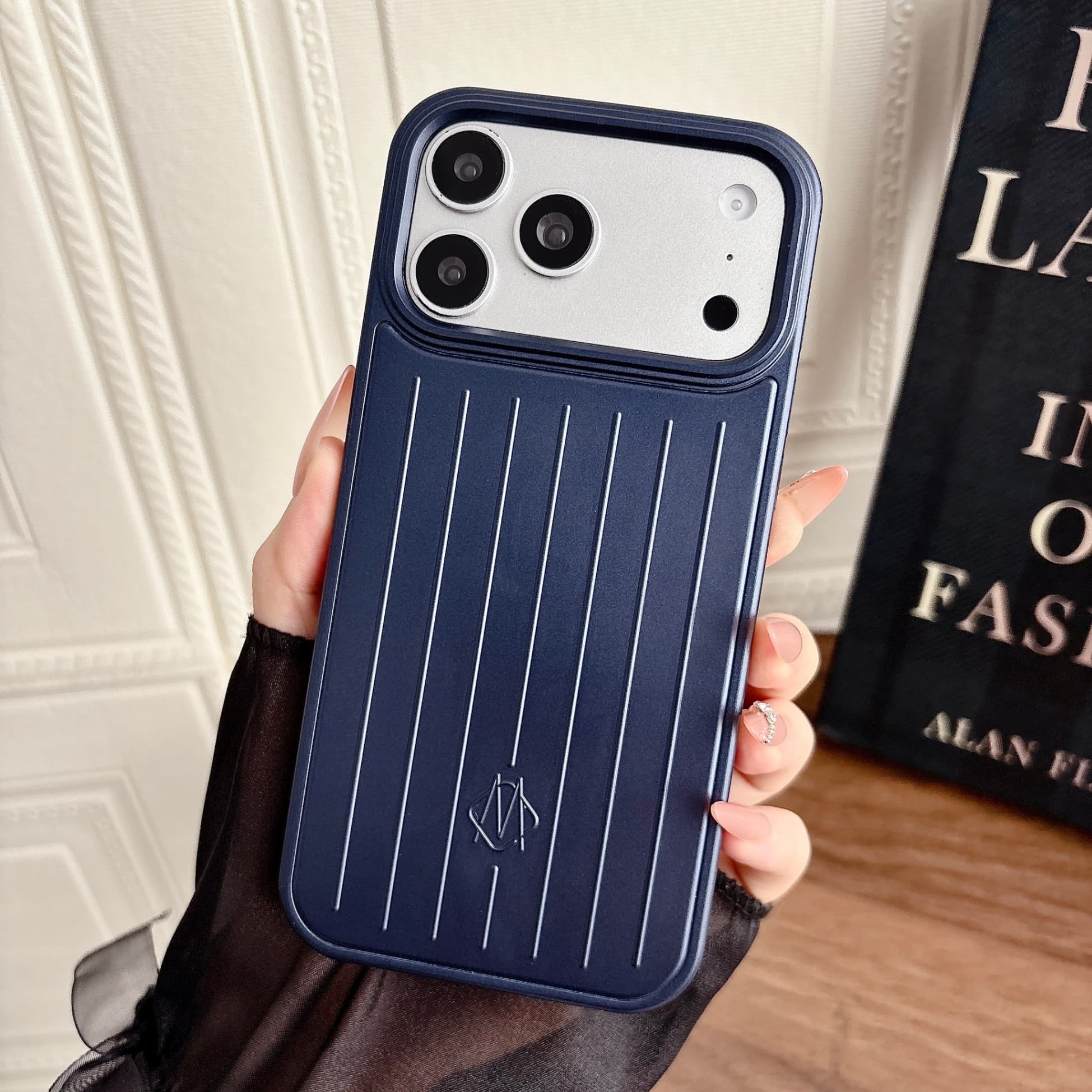 Coque transparente étanche pour iPhone 11 Pro Max, iPhone 16 E, A17 et iPhone 16 Pro Max. Compatible avec les modèles Apple et iPhone 16 Pro Max.