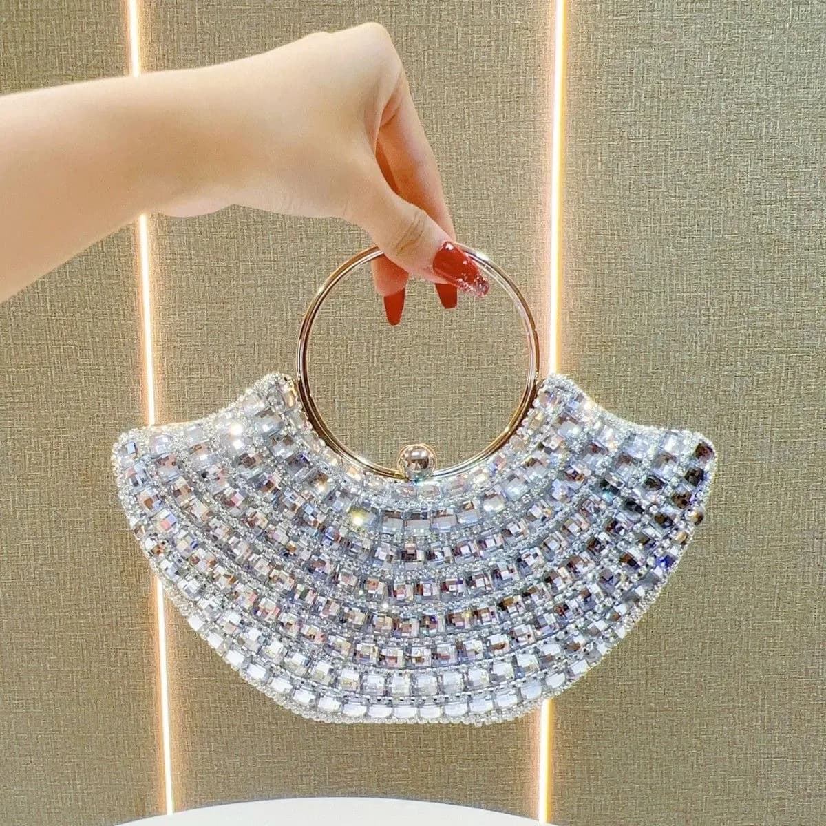 Bohemian-style English Print Bucket Bag, Linen Material, Cross-border Vacation-themed Crossbody Bag