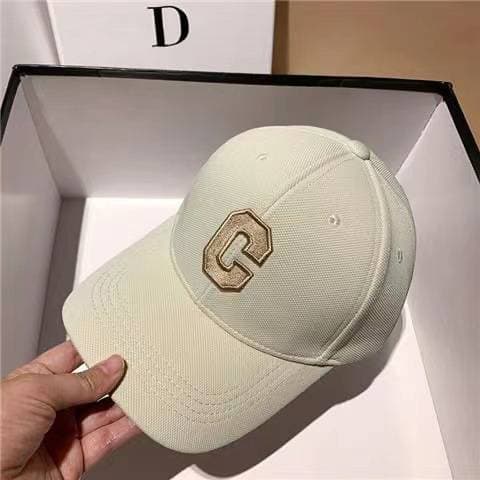 2024 New Letter C Hardtop Baseball Hat Women's Sunshade and Sunscreen Hat Summer Face Show Small Couple Duck Tongue Hat Men